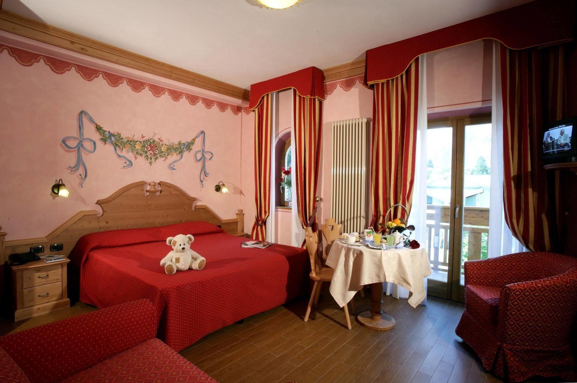 Hotel Fai Fai della Paganella Kültér fotó